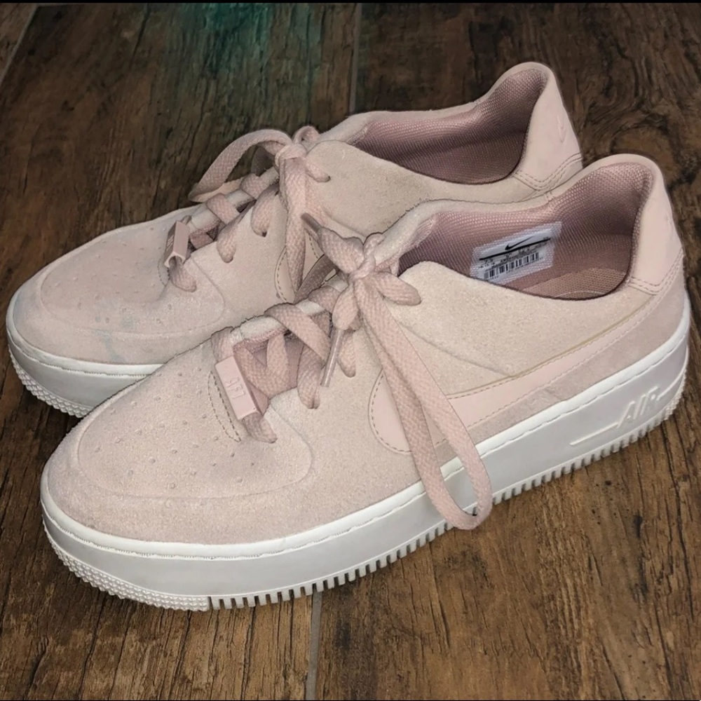 Nike Air Force 1